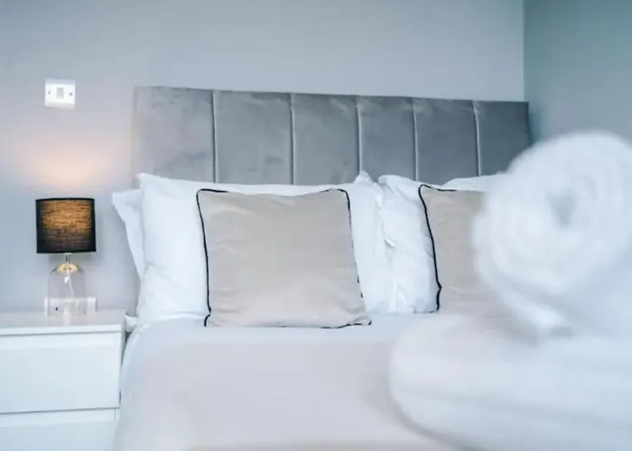 펜션 Lux 3 Bed 10 Mins From Centre - Parking & Netflix 맨체스터