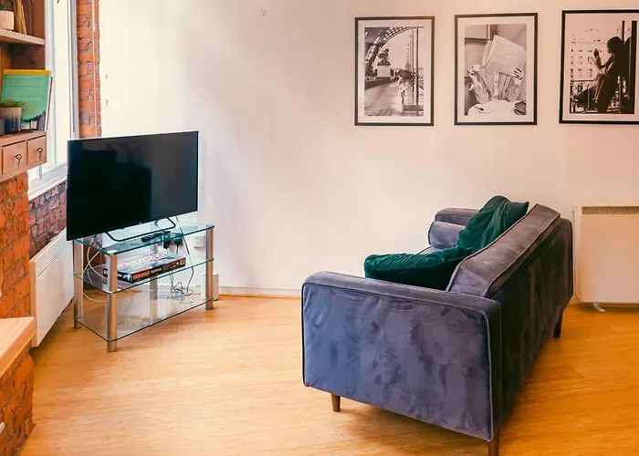 Chic Georgian Flat In 아파트 *