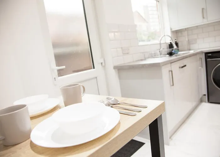 Entire Luxury In Old Trafford, Next To Mufc