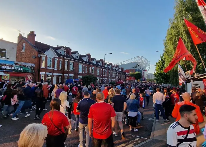 Entire Luxury In Old Trafford, Next To Mufc
