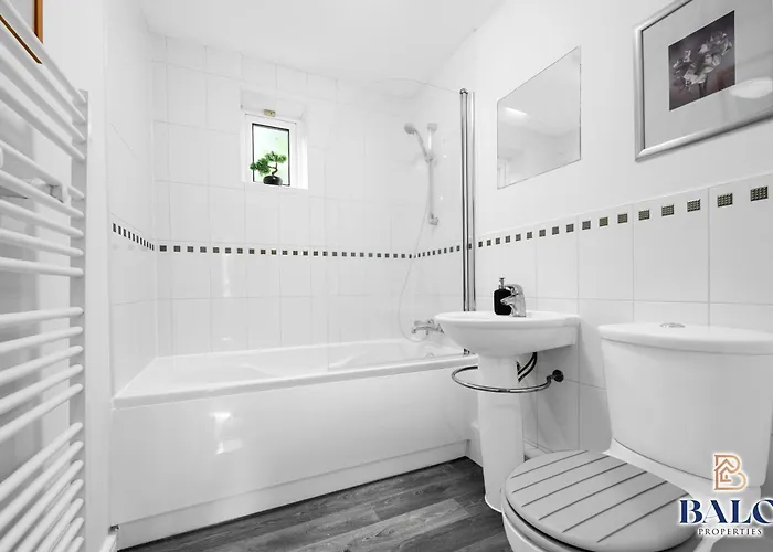 Modern Spacious 2bedroom Great! Location By Etihad Mancity Stadium& Coop Live Arena 아파트