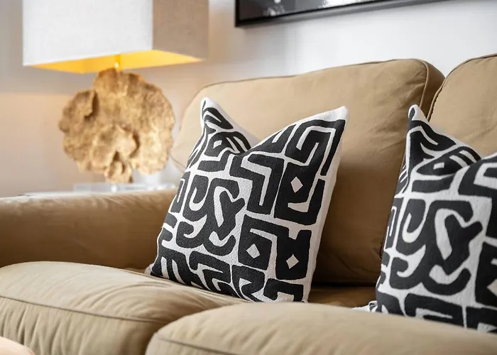 Large & Stylish Townhouse King Beds&free Parking