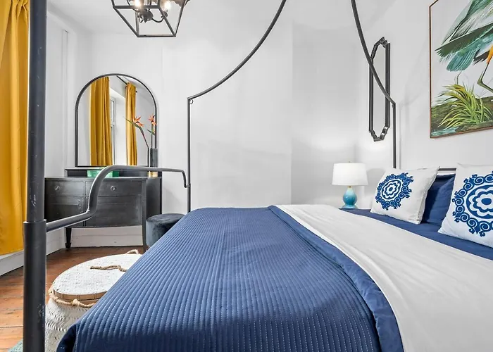 Large & Stylish Townhouse King Beds&free Parking *