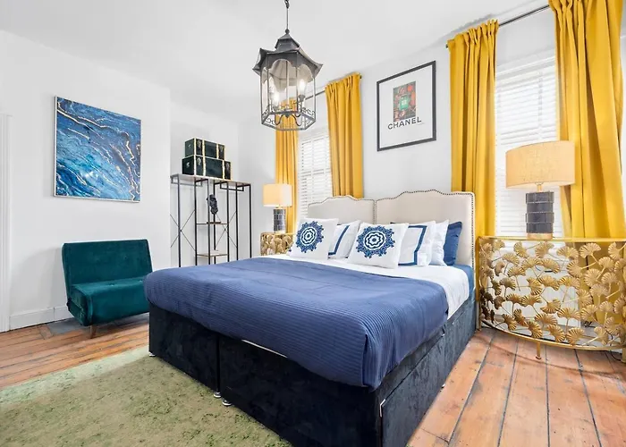 Large & Stylish Townhouse King Beds&free Parking Dom wakacyjny *