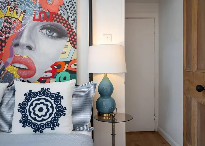 Large & Stylish Townhouse King Beds&free Parking Dom wakacyjny