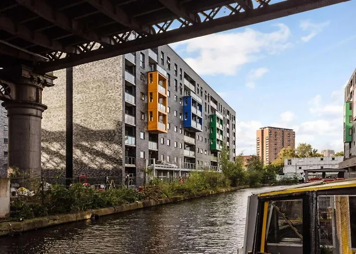 Spacious 2 Bed In Central Apartamento