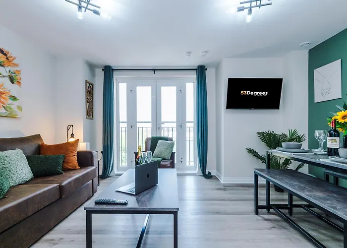 Apartamento New! Stylish 2-bed In By 53 Degrees Property, Great Location - Sleeps 6! *