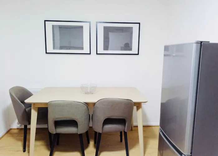 Live Coop Apartment-entire House With Free Parking And Garden- Etihad Stadium Mánchester