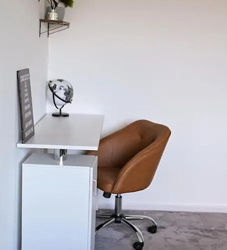 3 Bedroom House With En-suite Free Wifi And Parking マンチェスター