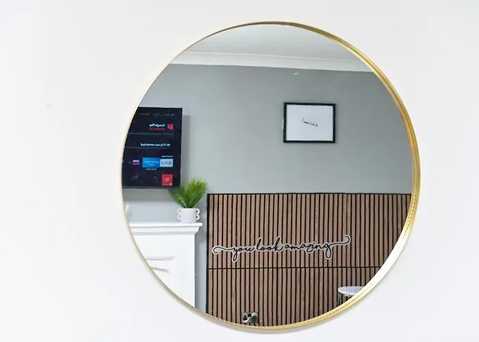 3 Bedroom House With En-suite Free Wifi And Parking