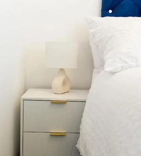 3 Bedroom House With En-suite Free Wifi And Parking * 맨체스터