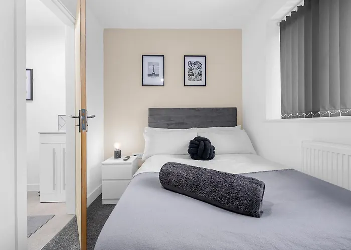 Habitación en casa particular Morden En-suite - Close Cente & Etihad Stadium