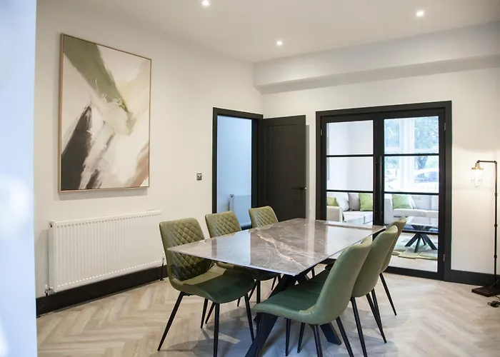 Apartmán New! Stylish & Modern With Free Parking! Book Now! Manchester