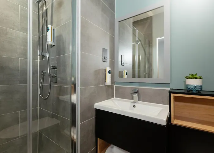 Otel - The Niu, Loom North By Ihg