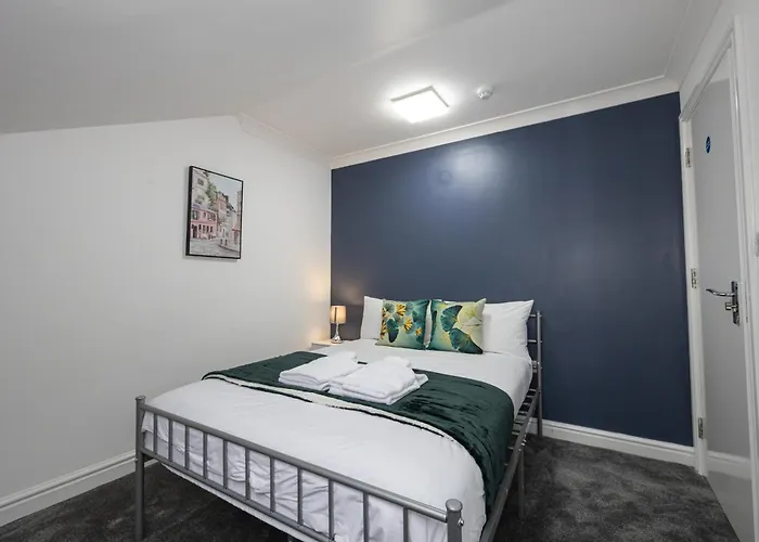 Huge 6br Sleeps 12 Near City! * 맨체스터