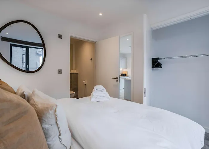 Alabaster By Casacity *