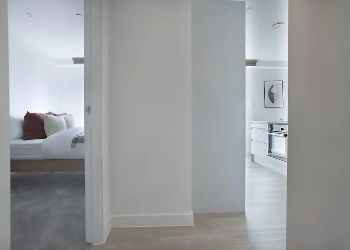 Alabaster By Casacity * Manchester