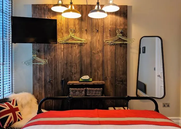 Boutique Centre Flat By Superhost *