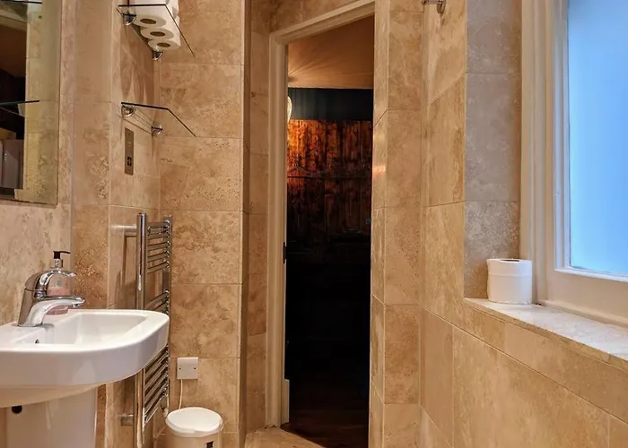 Boutique Centre Flat By Superhost *