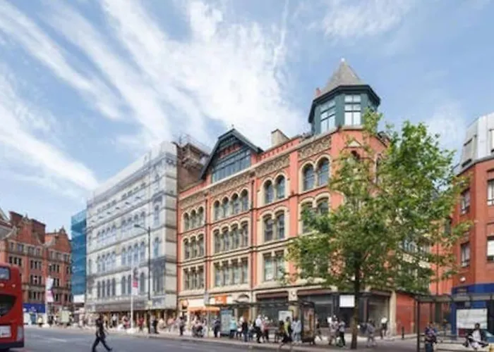 Boutique Centre Flat By Superhost *