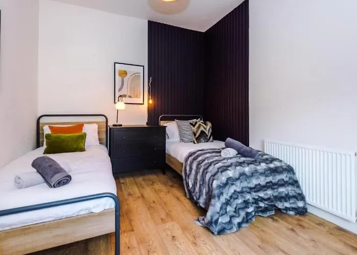 Industrial Design 4 Bed House *