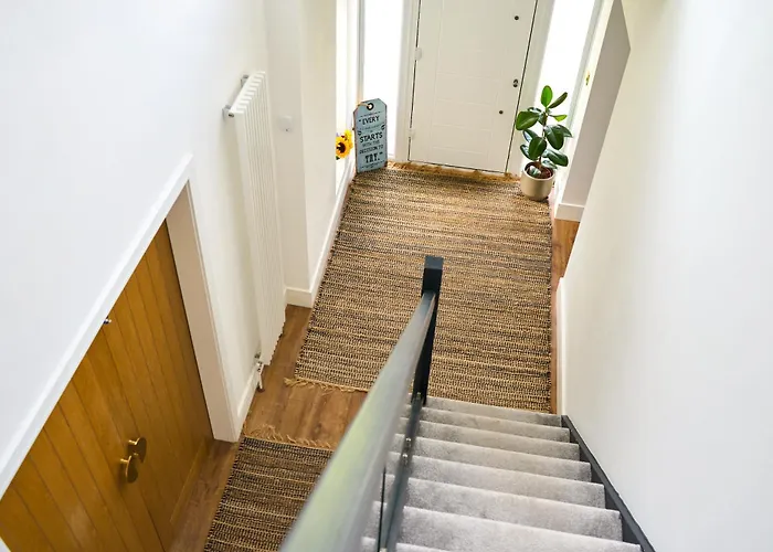 Vakantiehuis Chic Family With Garden Fire Pit & Event Space, Hot Tub Manchester