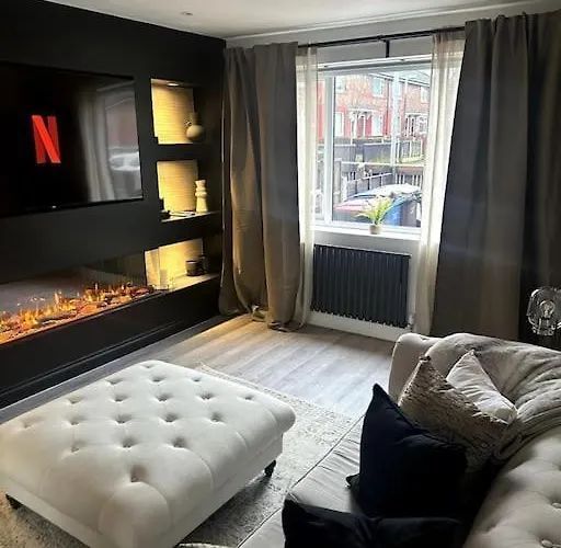 Luxury 2-br House Ao Arena & & Old Trafford Сasa de vacaciones Mánchester