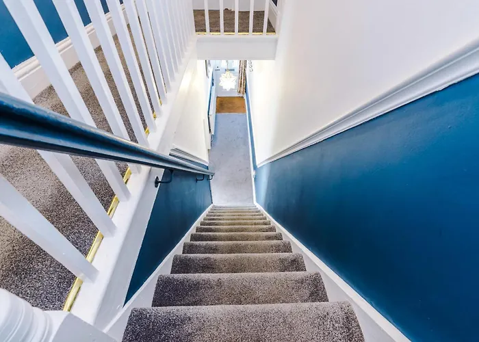 R&r At A Character Victorian Semesterbostad *