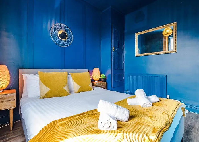 R&r At A Character Victorian