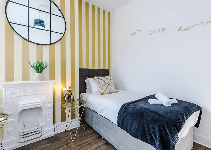 R&r At A Character Victorian Semesterbostad *