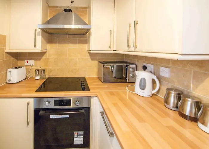 Beautiful, Peaceful, 5 Bedroom With Hot Tub! * Manchester