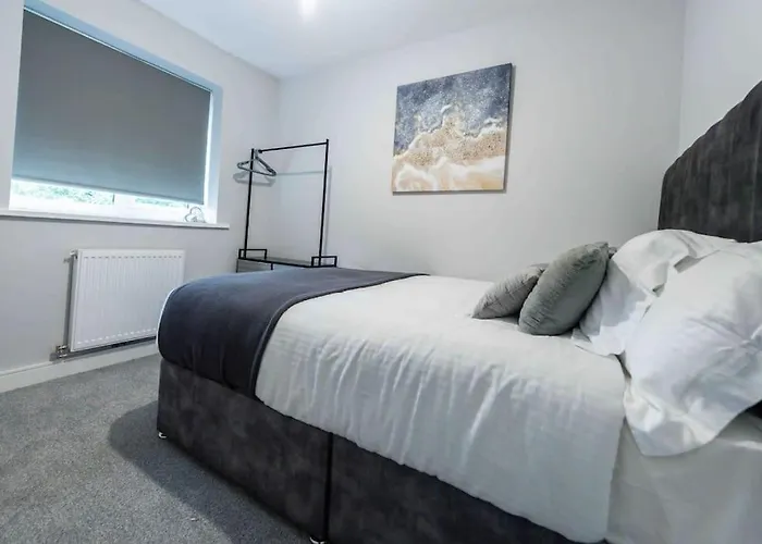 Beautiful, Peaceful, 5 Bedroom With Hot Tub! Dom wakacyjny