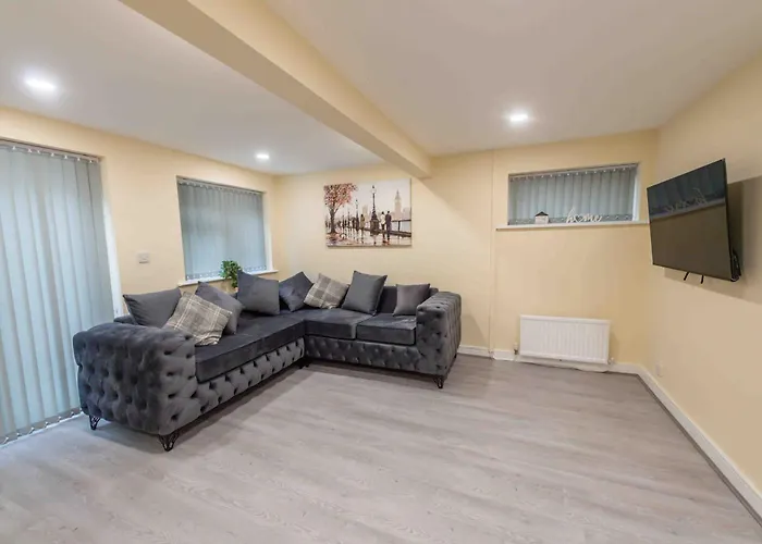 Beautiful, Peaceful, 5 Bedroom With Hot Tub! Dom wakacyjny Manchester