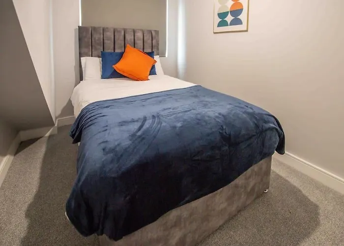 Beautiful, Peaceful, 5 Bedroom With Hot Tub!