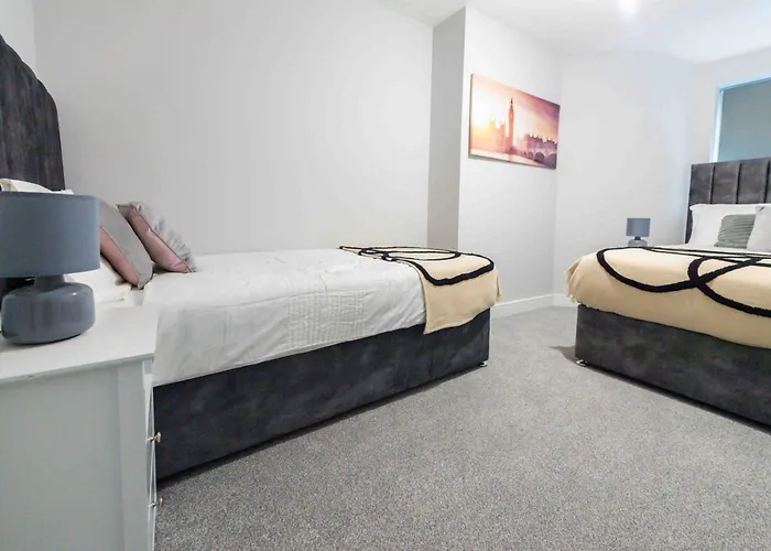 Dom wakacyjny Beautiful, Peaceful, 5 Bedroom With Hot Tub!