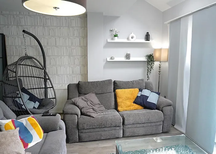 Rylance Luxury House - Free Parking 펜션 *