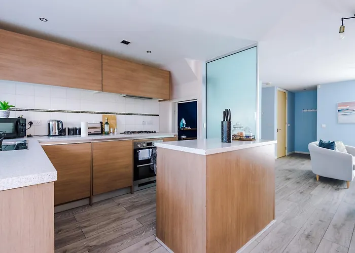 Luxury Coop Live & Etihad With Free Parking Casa de Férias