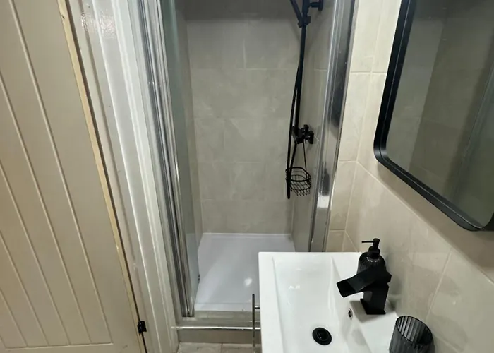 홈스테이 Elegant Estates Humble Abode 5