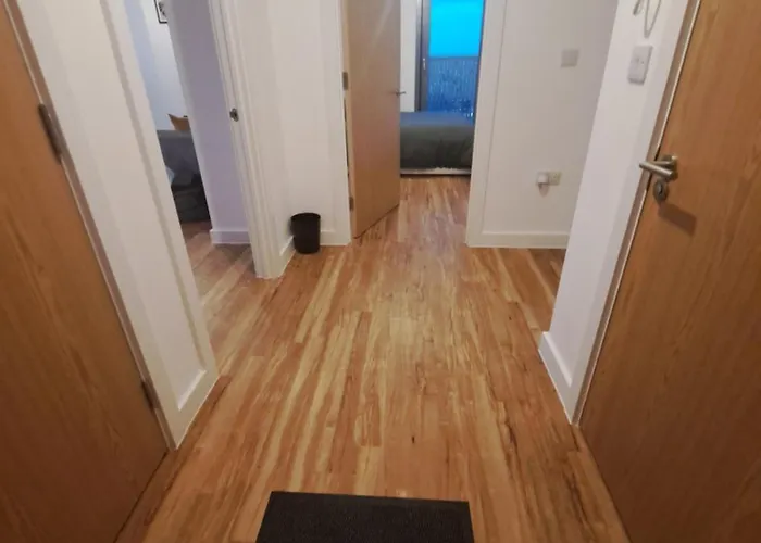 Media * מנצ'סטר