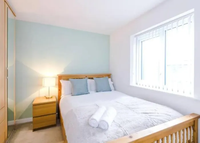 Spacious 4-bed Сasa de vacaciones Mánchester