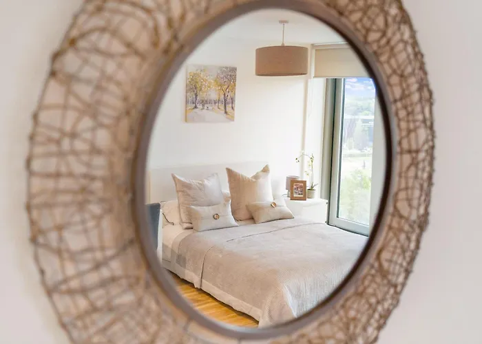 New! Media 1br Free Wifi Manchester