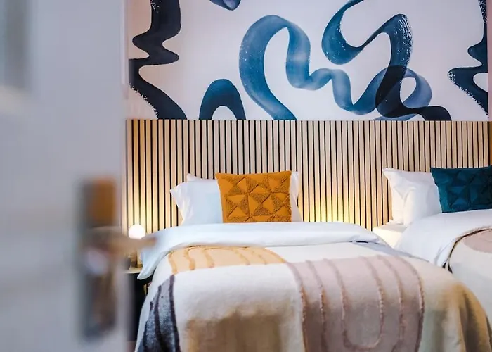 펜션 Modern 4-bedroom In *