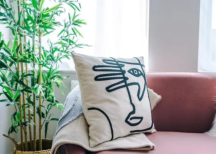 펜션 Modern 4-bedroom In