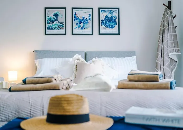 Stylish Home, Games Room, Sleeps 6, Large Driveway, Perfect For Groups アパート マンチェスター