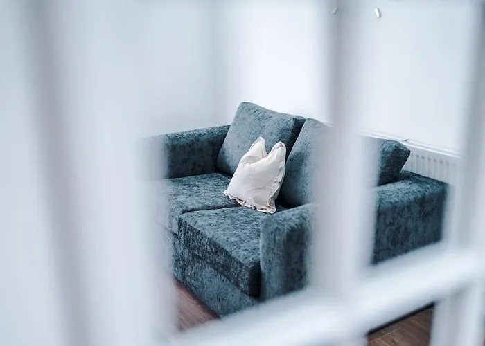 Stylish Home, Games Room, Sleeps 6, Large Driveway, Perfect For Groups 公寓 *