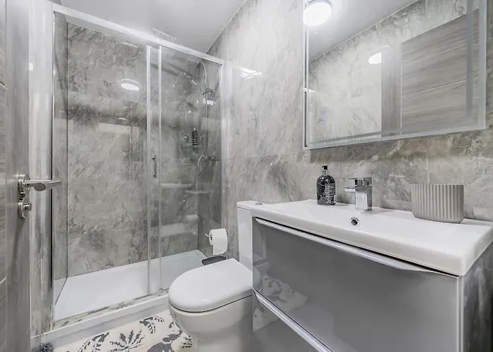 Stunning Excellent Location Manchester