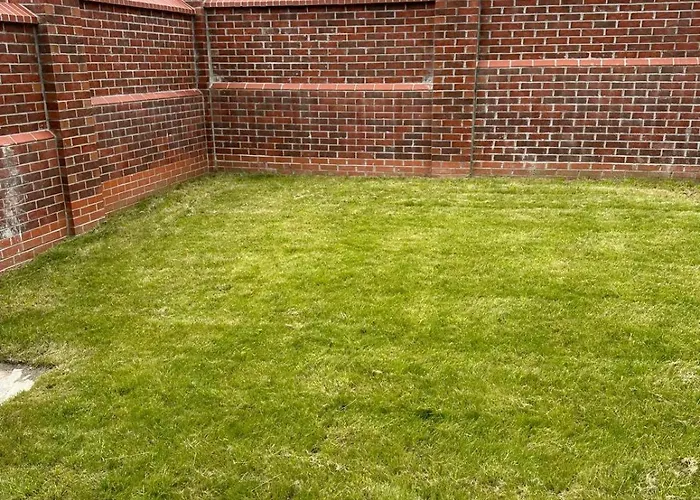 Lush Double With Shared Bathroom Habitación en casa particular *