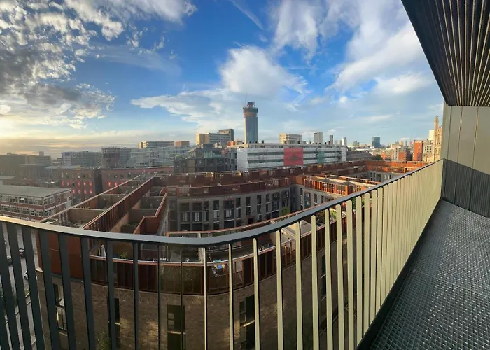 Ym Luxurious * Manchester