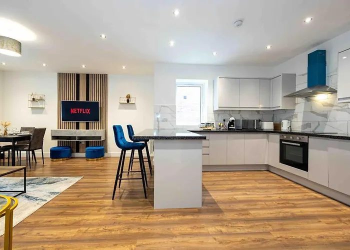 Vibrant 2br In Chorlton, Free Parking Μάντσεστερ