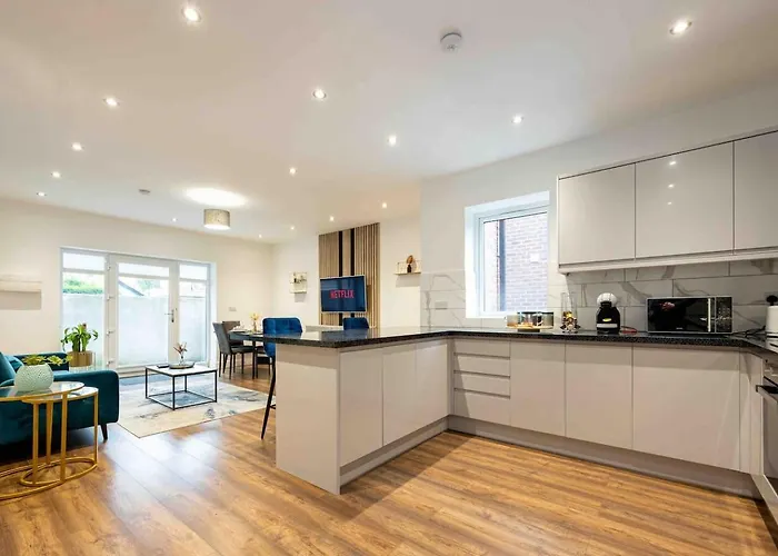 Vibrant 2br In Chorlton, Free Parking * Manchester